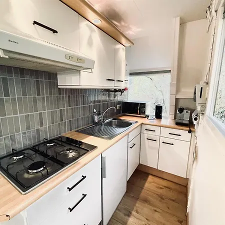 La Cachette De - 203 *